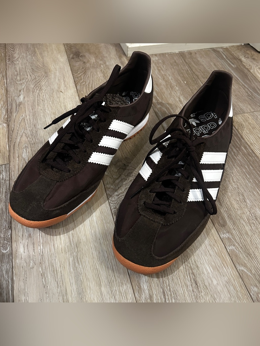 Adidas Dark Brown and White Low-Top Sneakers- Women’s US10